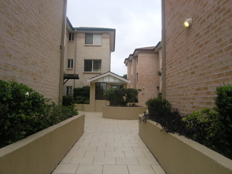 22/21-27 Amy Street, Regents Park NSW 2143