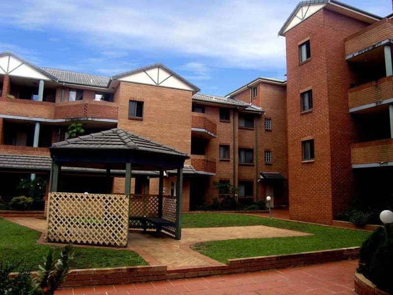 20/54 Amy Street *APP*, Regents Park NSW 2143