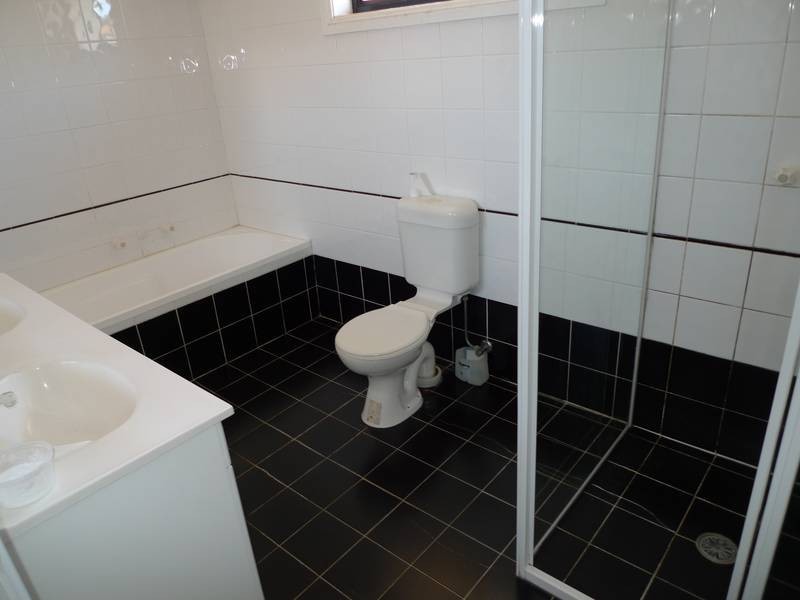 5a KIRKHAM ROAD, Auburn NSW 2144