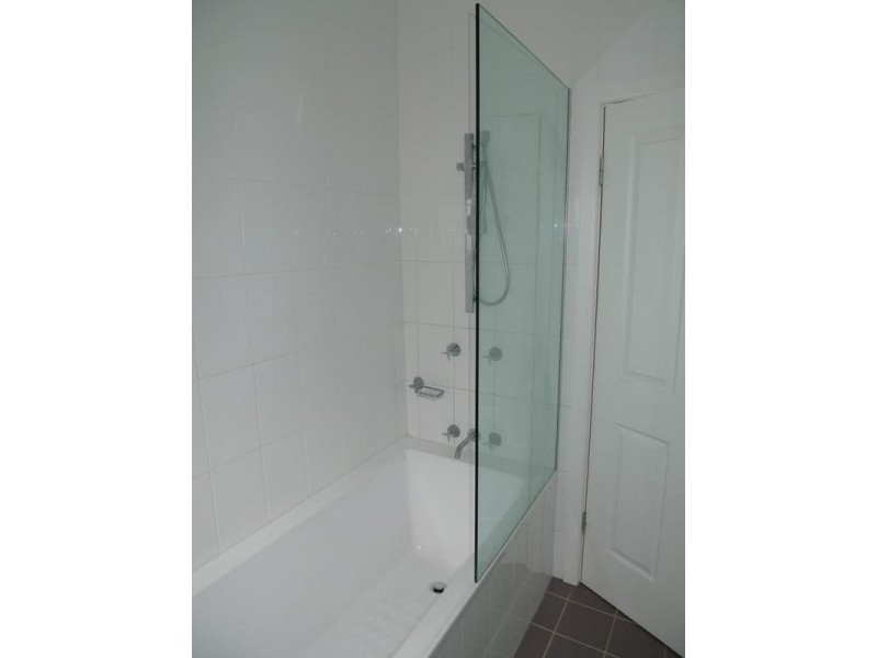 2 Dempster Crescent *APP*, Regents Park NSW 2143
