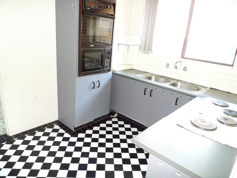 8/120 Woodburn Road *DEP*, Berala NSW 2141