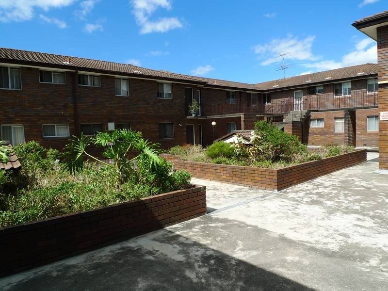 2/27 The Crescent *DEP*, Berala NSW 2141