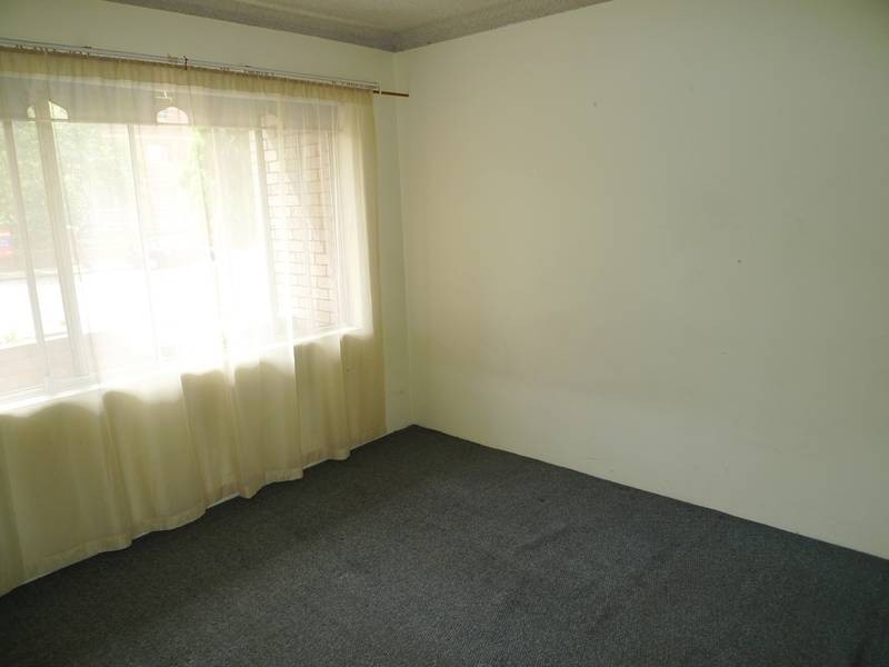 2/27 The Crescent *DEP*, Berala NSW 2141