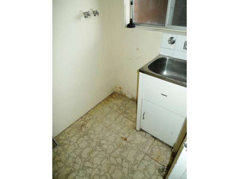 2/27 The Crescent *DEP*, Berala NSW 2141