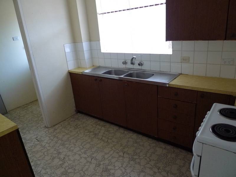 2/27 The Crescent *DEP*, Berala NSW 2141