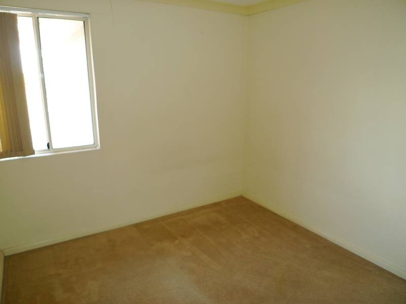 8/21 AMY STREET, Regents Park NSW 2143