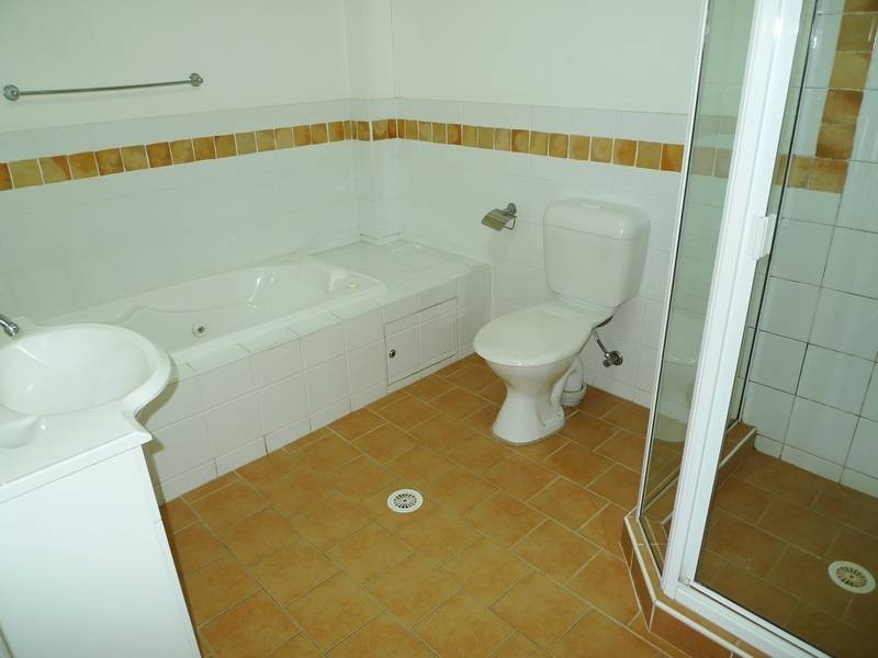 8/21 AMY STREET, Regents Park NSW 2143