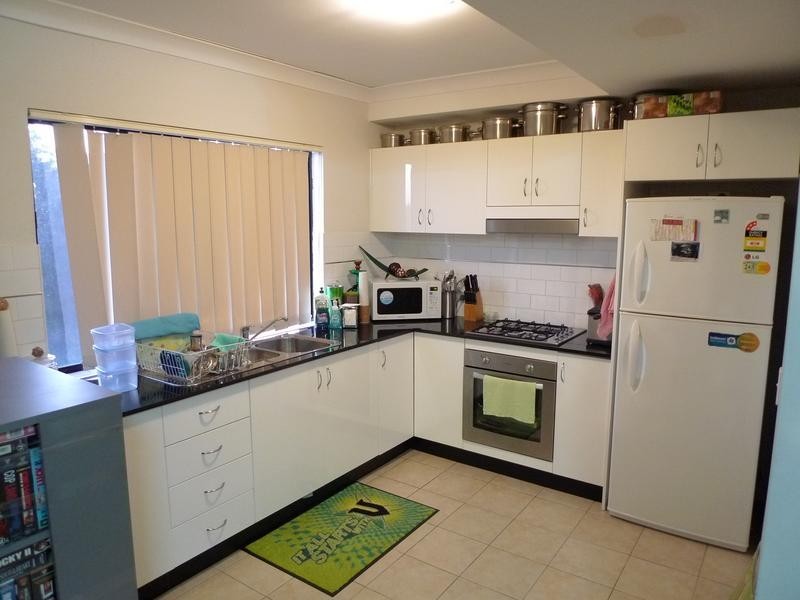 13/7-11 Kitchener Avenue, Regents Park NSW 2143