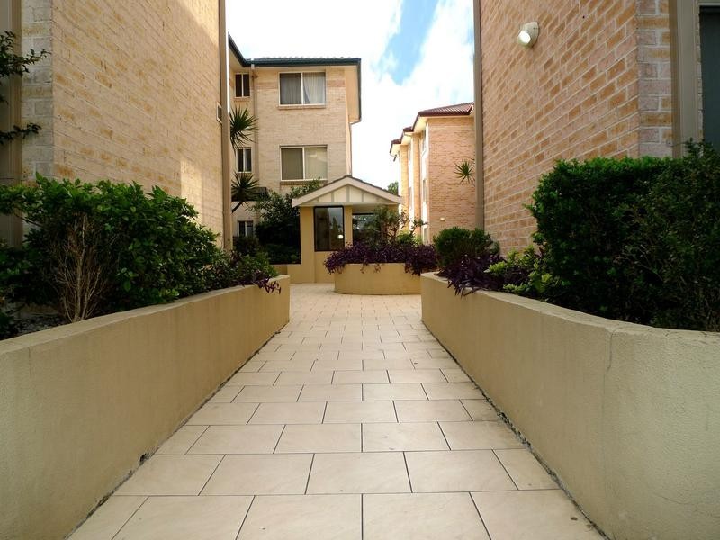 20/21-27 AMY STREET, Regents Park NSW 2143