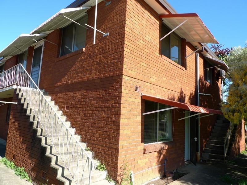 2 Eric Crescent, Lidcombe NSW 2141