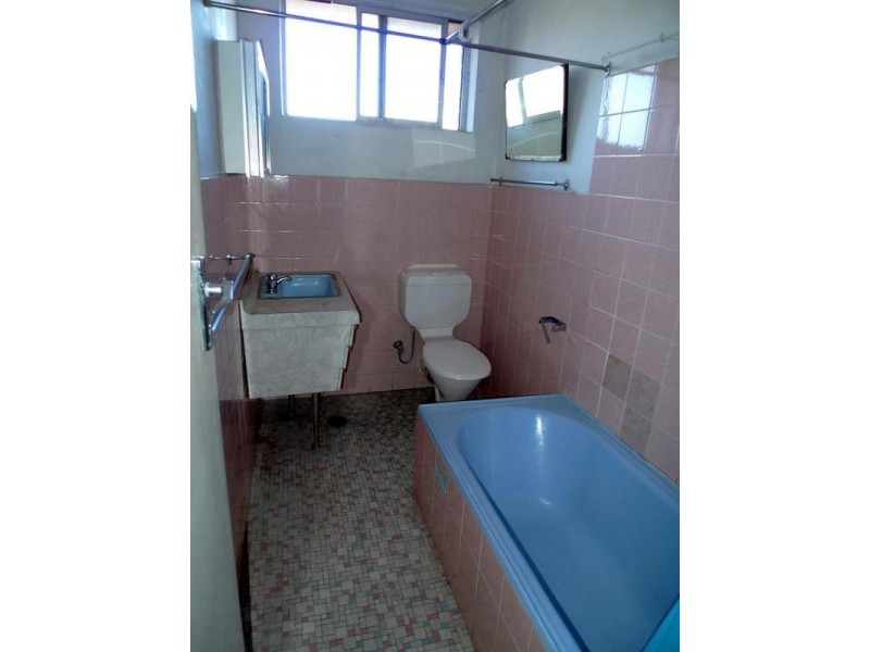 2 Eric Crescent, Lidcombe NSW 2141