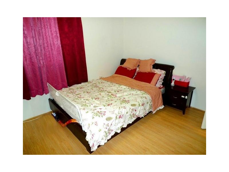 2/7-17 Edwin Street, Regents Park NSW 2143