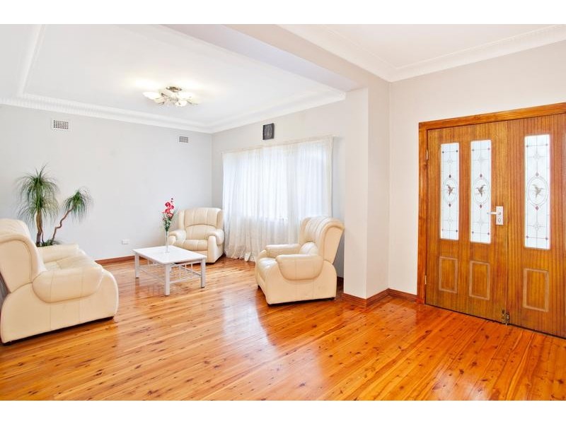 18 Morris Street, Regents Park NSW 2143