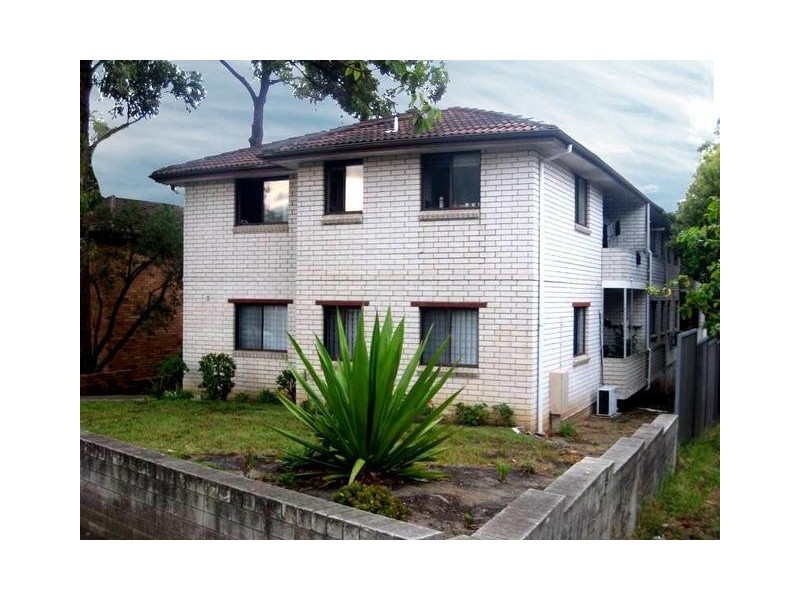 2/5 Edwin Street, Regents Park NSW 2143