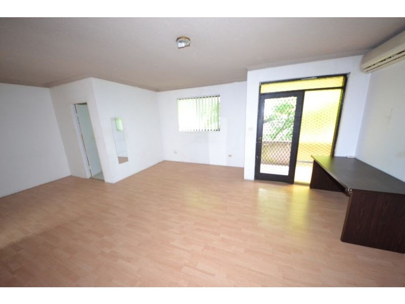 6/5 Edwin Street *DEP*, Regents Park NSW 2143