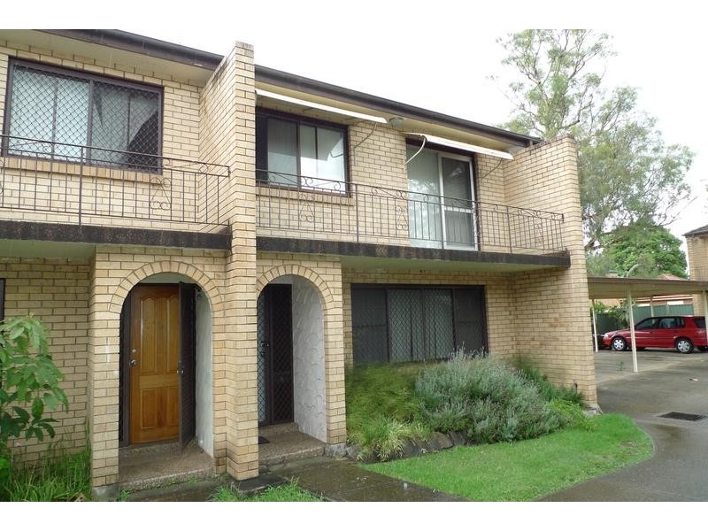 2/8 Lidbury Street, Berala NSW 2141