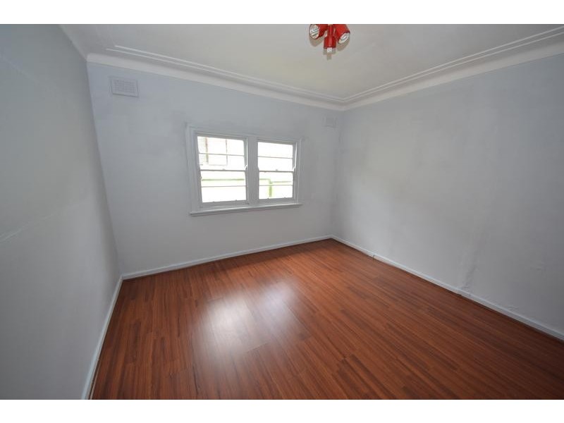 5 Magney Avenue *APP*, Regents Park NSW 2143