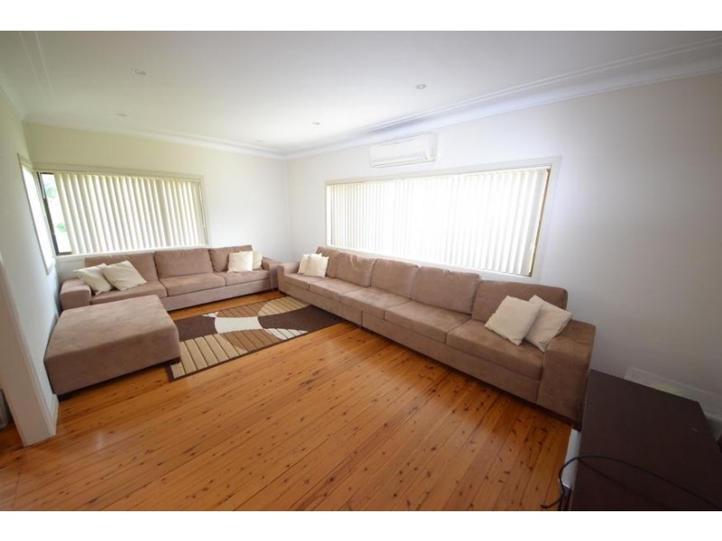 15 Kibo Road *DEP*, Regents Park NSW 2143