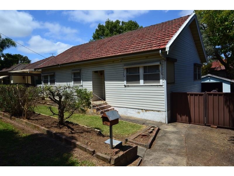 64 Wyatt Avenue, Regents Park NSW 2143