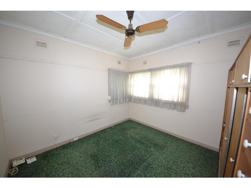 64 Wyatt Avenue, Regents Park NSW 2143