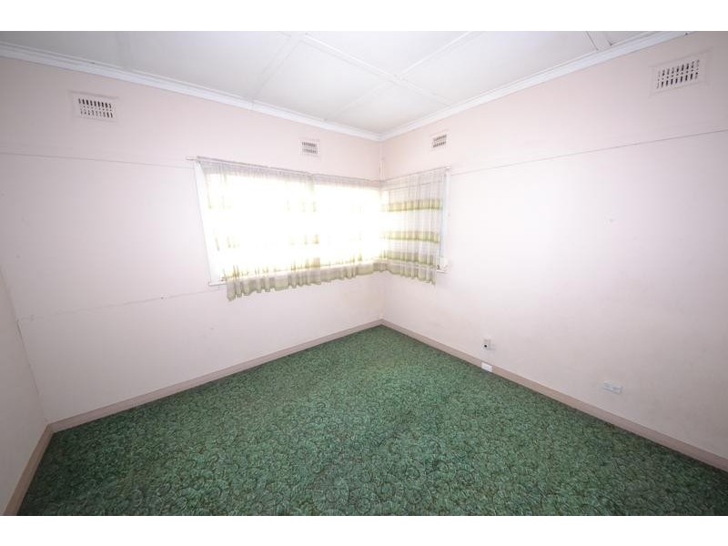 64 Wyatt Avenue, Regents Park NSW 2143