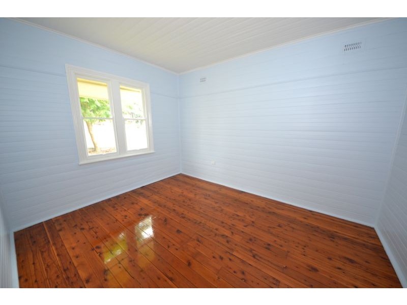 124 Kingsland Road, Regents Park NSW 2143