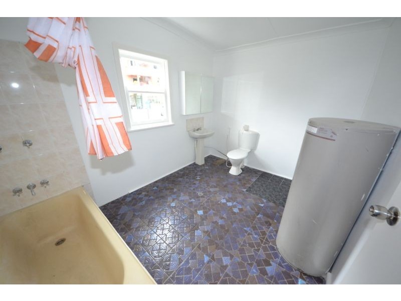 124 Kingsland Road, Regents Park NSW 2143