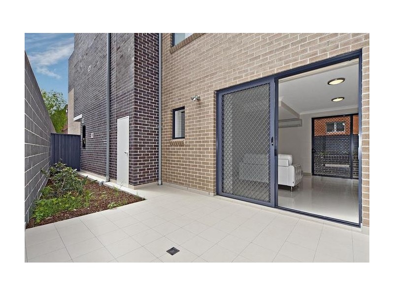 2/132 Woodburn Road, Berala NSW 2141