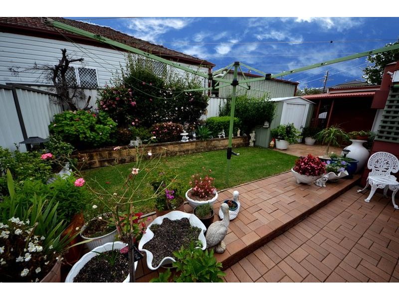 18 Hyde Park Road, Berala NSW 2141