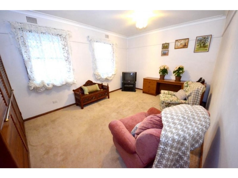 18 Bradley Avenue, Berala NSW 2141