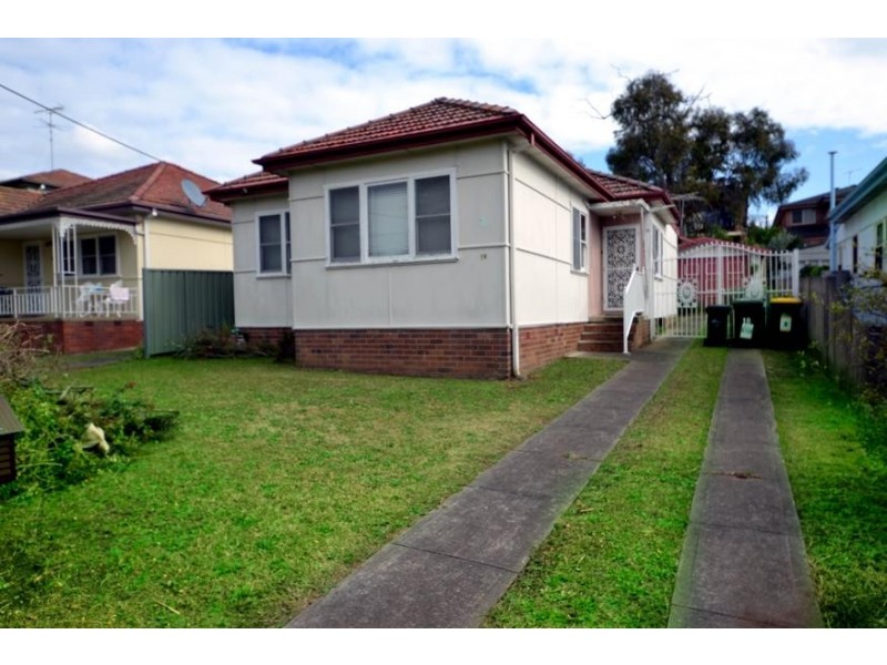 18 Bradley Avenue, Berala NSW 2141