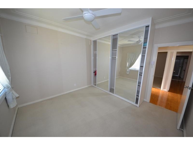 4 Larcombe Street *DEP*, Regents Park NSW 2143