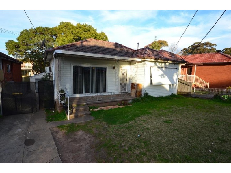 15 Bradley Avenue, Berala NSW 2141