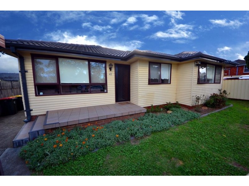 42 Monaro Street, Seven Hills NSW 2147