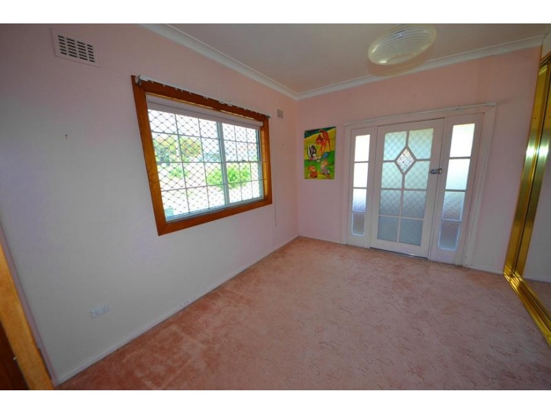 15 Wilga Street, Regents Park NSW 2143