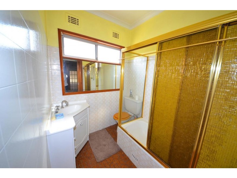 15 Wilga Street, Regents Park NSW 2143