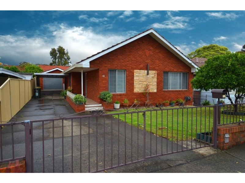 12 Dunbar Avenue, Regents Park NSW 2143