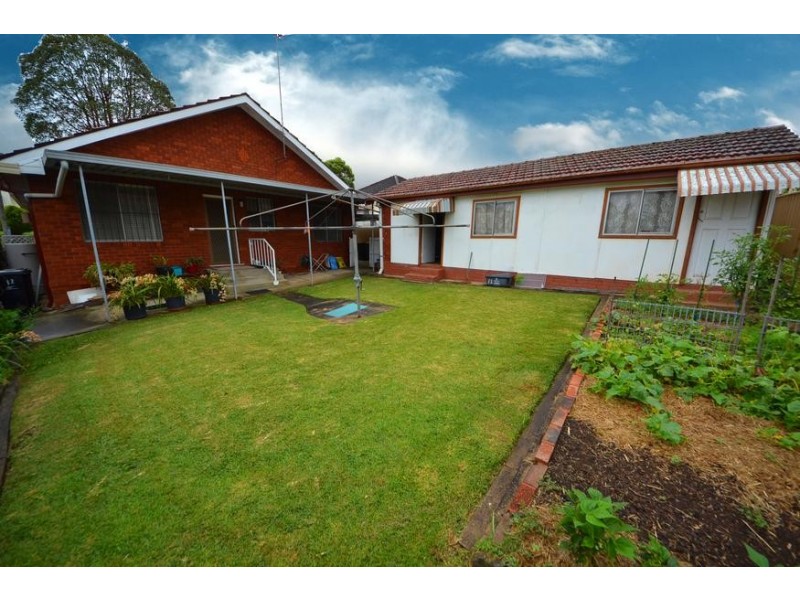 12 Dunbar Avenue, Regents Park NSW 2143