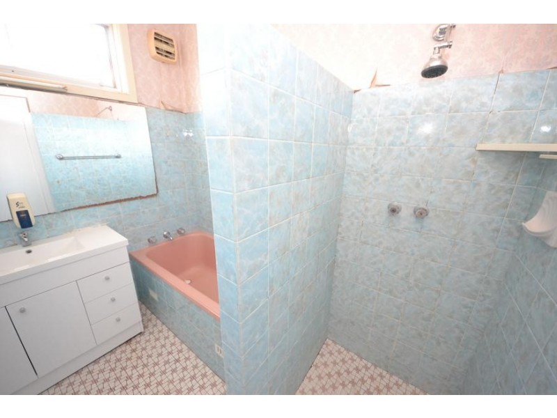 26 Clucas Rd *APP*, Regents Park NSW 2143