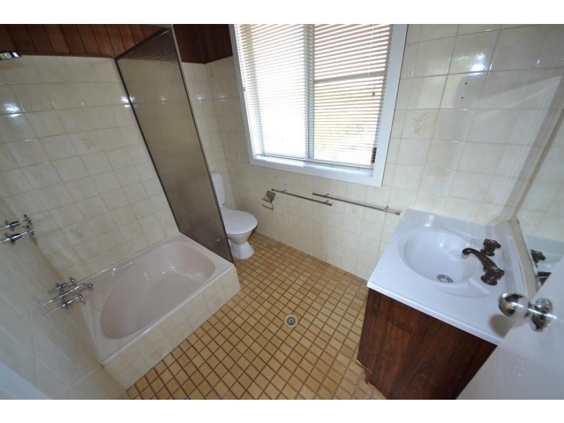 26 Clucas Rd *APP*, Regents Park NSW 2143