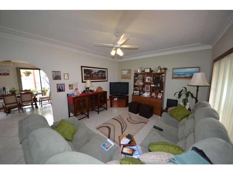 20 Woodland Road, Chester Hill NSW 2162