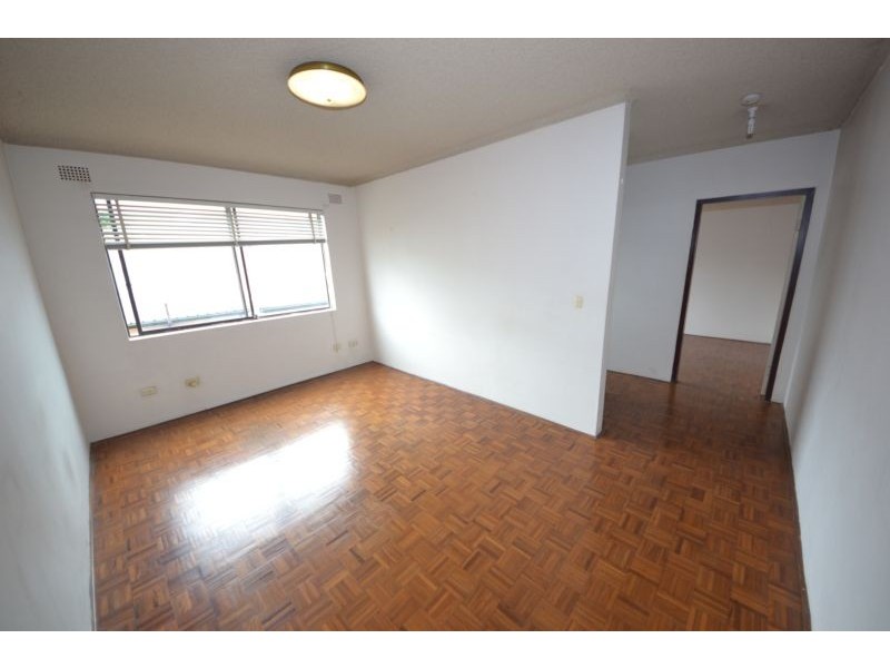 2/12 Derbyshire Road *APP*, Leichhardt NSW 2040