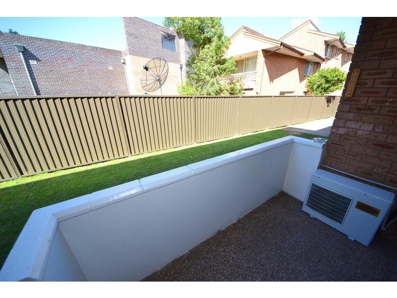 2/136 Woodburn Road, Berala NSW 2141