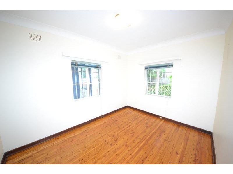 21 Oaks Avenue, Eastwood NSW 2122