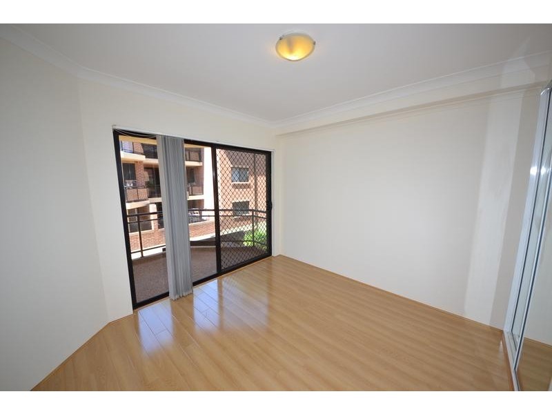 8/72 Constitution Road, Meadowbank NSW 2114