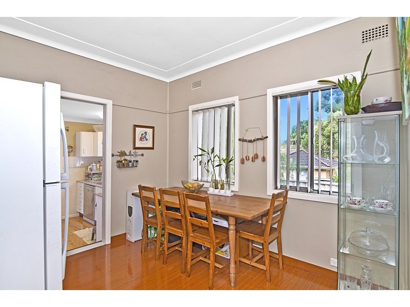 13 Smith Street, Regents Park NSW 2143