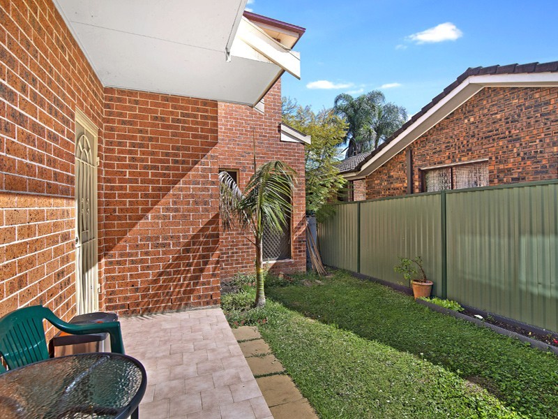 4/14 Kennington Oval, Auburn NSW 2144