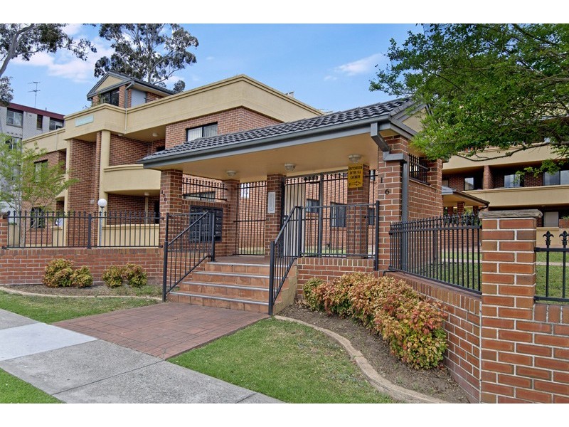 5/170 – 176 Greenacre Road, Bankstown NSW 2200