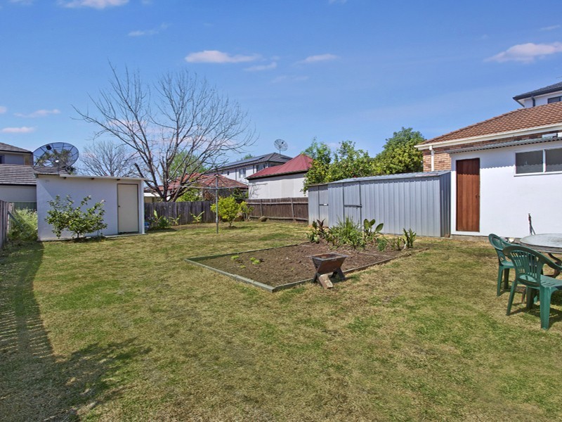 3 Kingsland Road, Berala NSW 2141