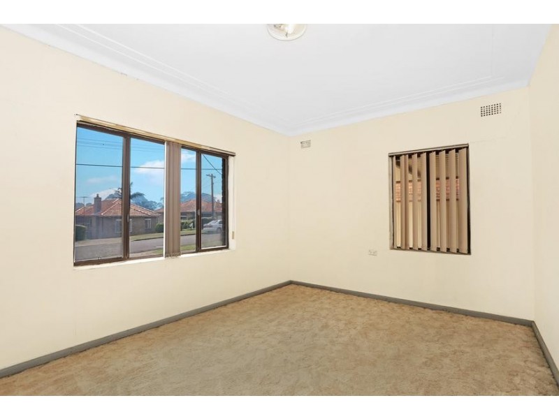 18 Phillips Avenue, Regents Park NSW 2143